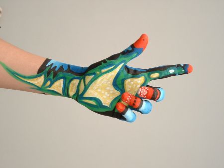 BODY ART / БОЯ ЗА ТЯЛО 